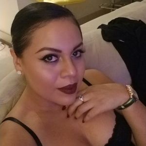 Meet your Posher, Claudia